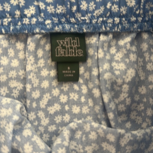 Skirt - Picture 2 of 2